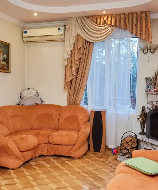 Гостиная с камином